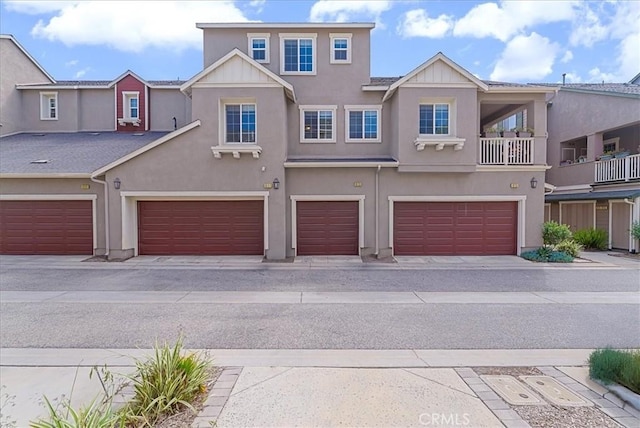 613 Flathead River St, Oxnard, CA 93036 - multi unit property with stucco siding and a garage