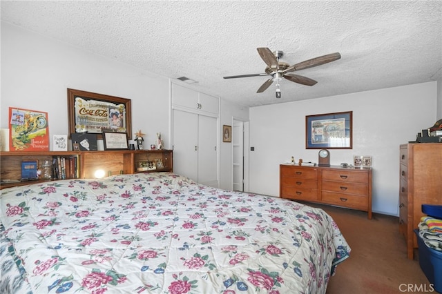 3095 Casitas Ave, Altadena, CA 91001 - carpeted bedroom featuring a closet, a textured ceiling, and ceiling fan