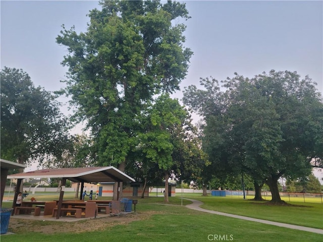 433 E Mason St, Azusa, CA 91702 - view of home's community with a gazebo and a lawn