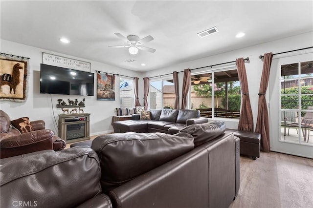433 E Mason St, Azusa, CA 91702 - living room featuring a ceiling fan, healthy amount of natural light, light wood-style flooring, and recessed lighting