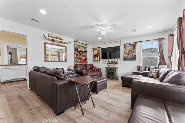 433 E Mason St, Azusa, CA 91702 - living room featuring light wood-style flooring, a ceiling fan, and recessed lighting