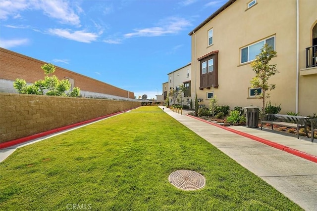 2750 182nd St Unit 112, Torrance, CA 90504 - surrounding community featuring a yard