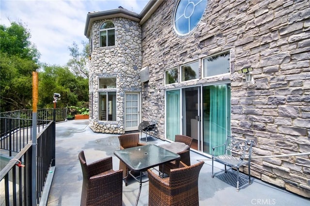 1089 Village Dr, Chino Hills, CA 91709 - view of patio with outdoor dining space