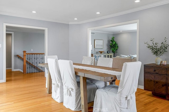 1609 Via Montemar, Palos Verdes Estates, CA 90274 - dining area with light wood-type flooring, recessed lighting, and crown molding