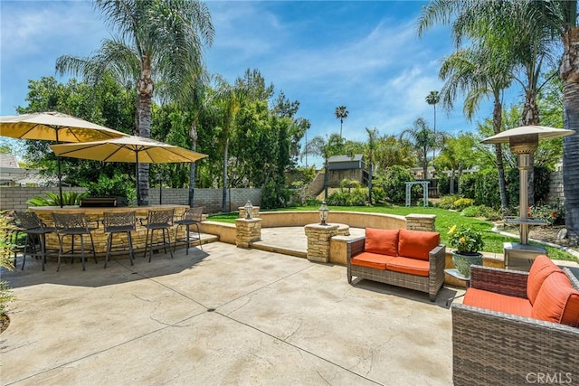 178 Grapevine Dr, Corona, CA 92882 - view of patio featuring outdoor lounge area