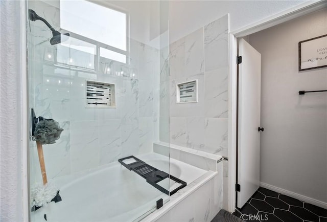 13492 Palomino Creek Dr, Corona, CA 92883 - full bath featuring bathing tub / shower combination and tile patterned flooring