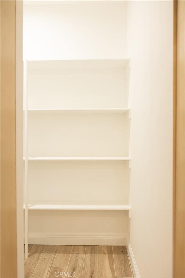 15640 Cheyenne Rd, Apple Valley, CA 92307 - view of closet