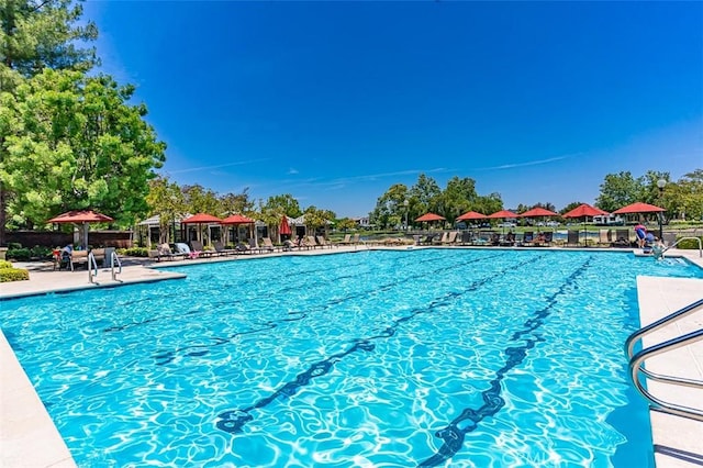 40365 Trenton Ct, Temecula, CA 92591 - community pool featuring a patio