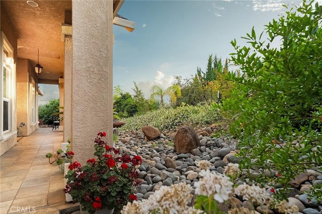 4802 Pentz Rd, Paradise, CA 95969 - view of yard with a patio area