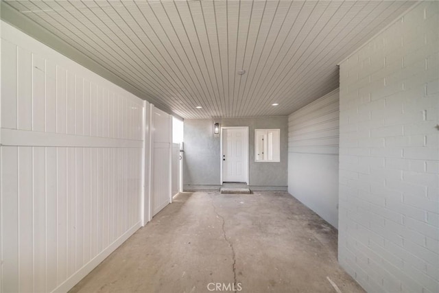 6622 Mitad Ct, San Bernardino, CA 92404 - doorway to property