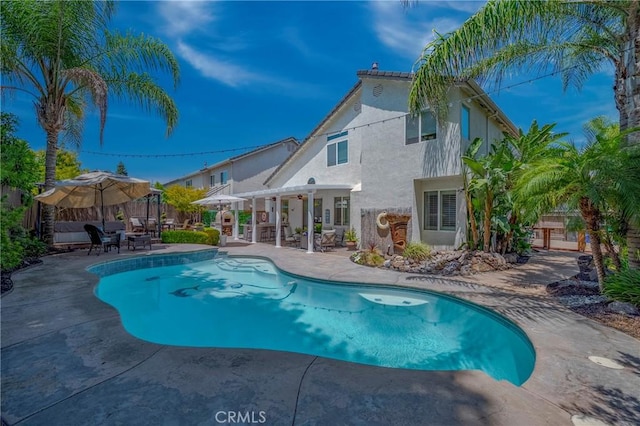 1122 Moonbeam Way, Turlock, CA 95382 - swimming pool with a patio