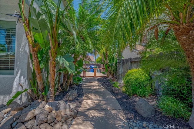 1122 Moonbeam Way, Turlock, CA 95382 - view of patio / terrace