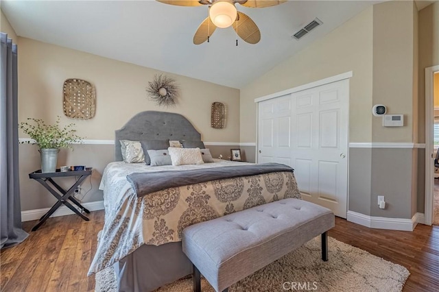 1122 Moonbeam Way, Turlock, CA 95382 - bedroom with wood finished floors, lofted ceiling, a closet, baseboards, and a ceiling fan