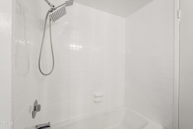 22769 Macfarlane Dr, Woodland Hills, CA 91364 - bathroom featuring shower / washtub combination