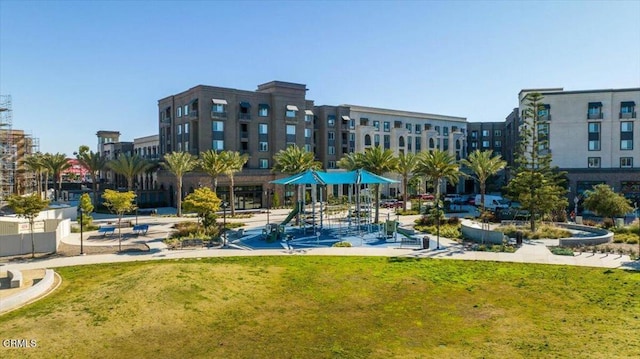 2830 Wagon Wheel Rd Unit 304, Oxnard, CA 93036 - view of home's community with a yard