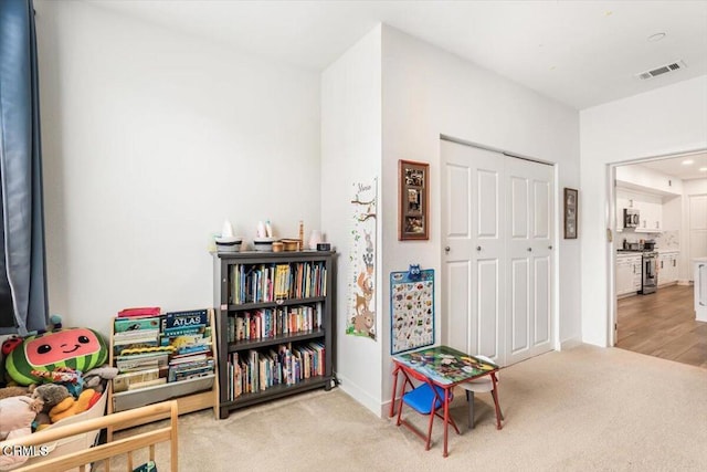2830 Wagon Wheel Rd Unit 304, Oxnard, CA 93036 - recreation room featuring carpet flooring and baseboards