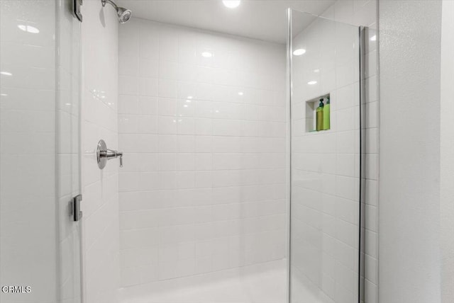 2830 Wagon Wheel Rd Unit 304, Oxnard, CA 93036 - bathroom featuring a stall shower