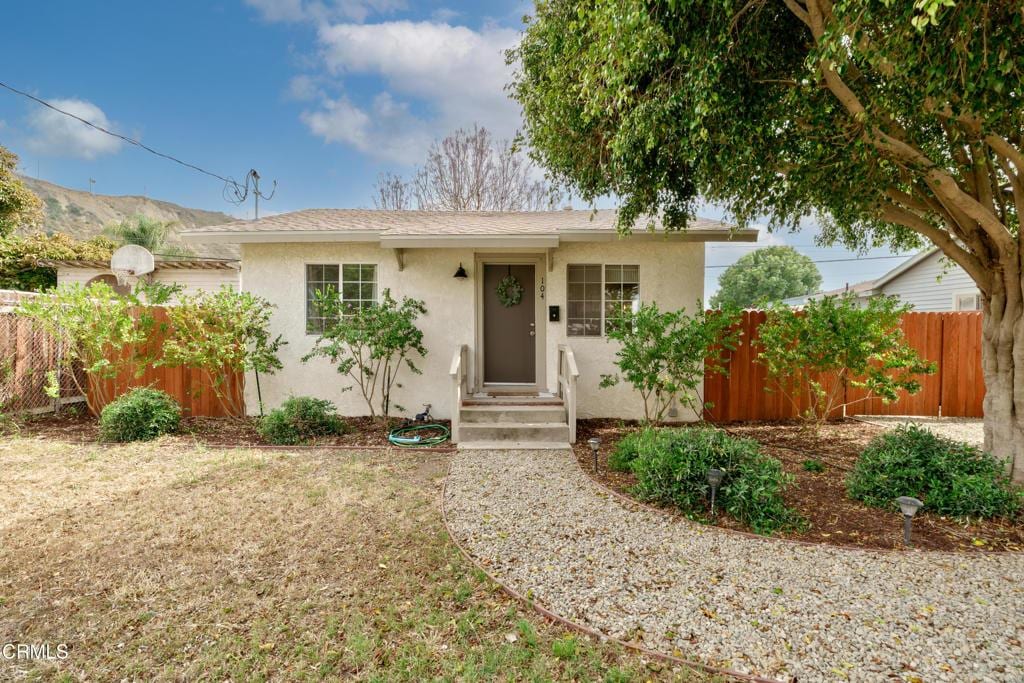 104 E Warner St, Ventura, CA 93001 - photo 1