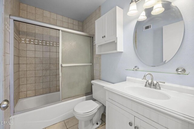 5576 Holly Ridge Dr, Camarillo, CA 93012 - full bath featuring tile patterned floors, vanity, bath / shower combo with glass door, and a chandelier