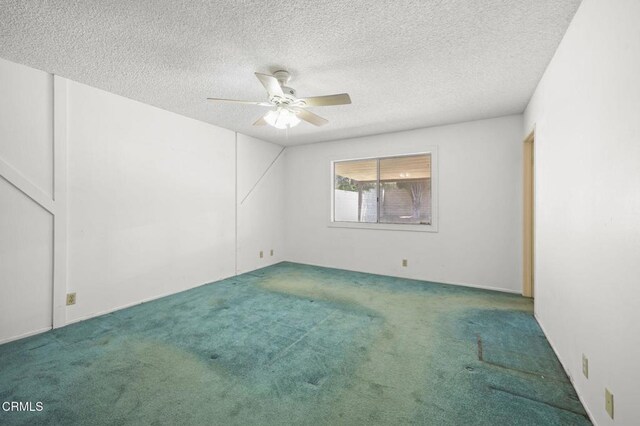 5576 Holly Ridge Dr, Camarillo, CA 93012 - unfurnished room with carpet floors, a ceiling fan, and a textured ceiling