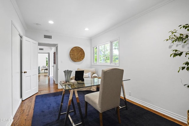 1550 Scenic Dr, Pasadena, CA 91103 - dining room with wood finished floors, crown molding, a desk, and recessed lighting
