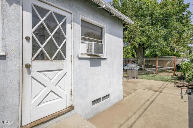 15207 Lorne St, Panorama City, CA 91402 - property entrance featuring stucco siding and a patio area