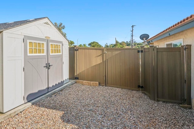 525 Hilo Way, Vista, CA 92081 - view of shed with a gate