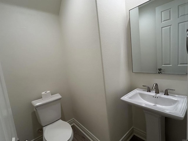35909 Shetland Hls E, Fallbrook, CA 92028 - bathroom featuring toilet and baseboards