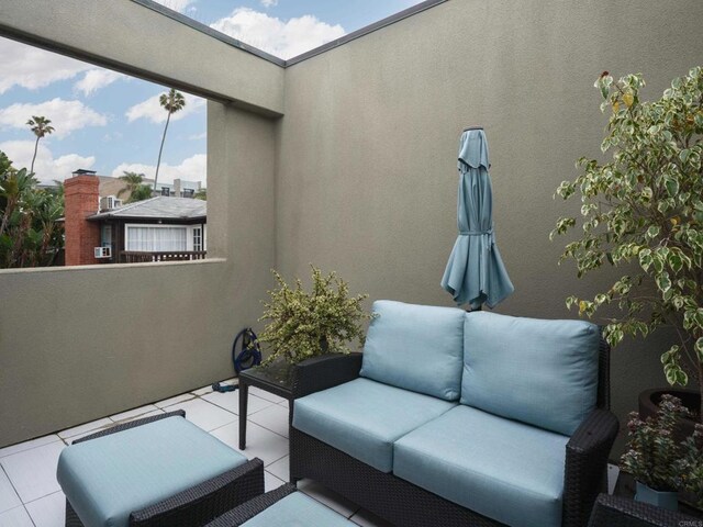 265 Coast Blvd Unit 9, La Jolla, CA 92037 - patio / terrace with an outdoor hangout area