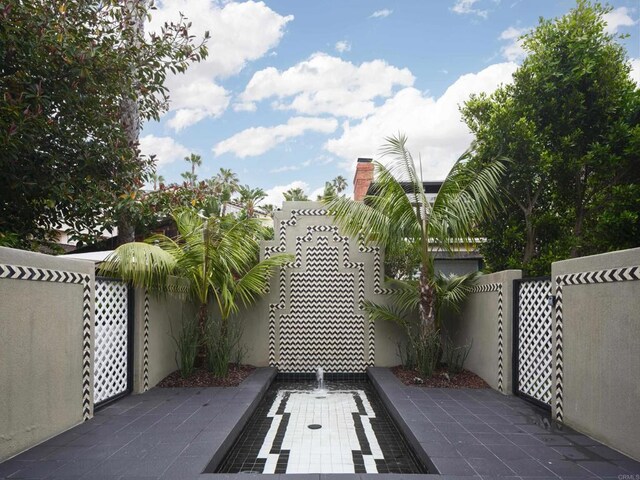 265 Coast Blvd Unit 9, La Jolla, CA 92037 - view of fenced backyard
