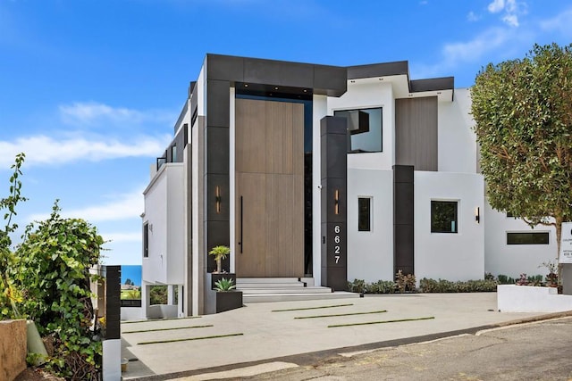 6627 Muirlands Dr, La Jolla, CA 92037 - view of contemporary home