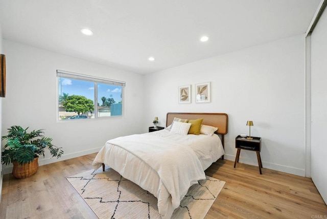 1472 Loma Ln, Chula Vista, CA 91911 - bedroom featuring recessed lighting and light wood finished floors
