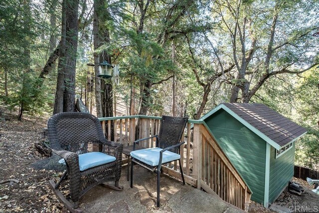 22230 Crestline Rd, Palomar Mountain, CA 92060 - view of patio featuring a deck