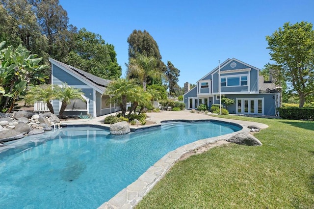 18 Gateview Dr, Fallbrook, CA 92028 - outdoor pool featuring french doors and a lawn