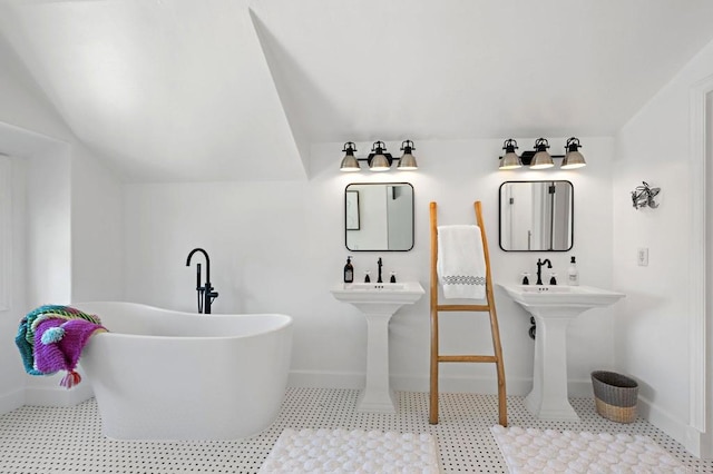 18 Gateview Dr, Fallbrook, CA 92028 - full bathroom featuring a soaking tub and baseboards