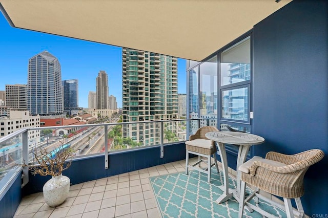 1325 Pacific Hwy Unit 1004, San Diego, CA 92101 - balcony with a view of skyline