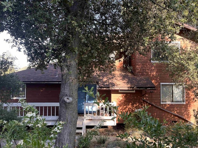 8606 Valley View Trl, Pine Valley, CA 91962 - back of house featuring a shingled roof and a deck