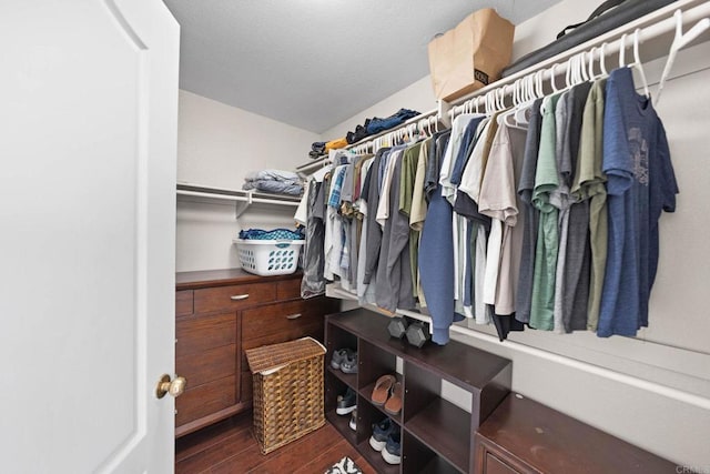 653 Diamond Dr, Chula Vista, CA 91911 - walk in closet featuring wood finished floors