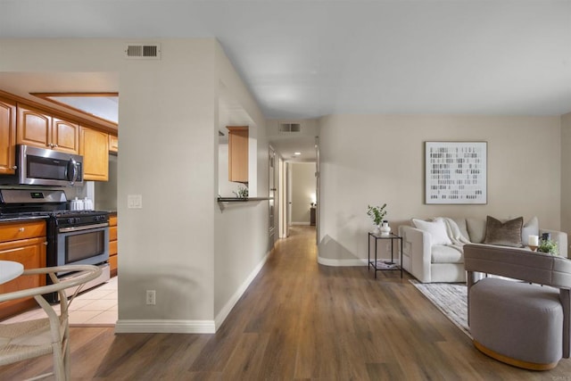 9418 Twin Trails Dr Unit 101, San Diego, CA 92129 - photo 2