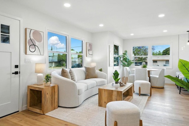 640 Pyramid St, San Diego, CA 92114 - living area featuring healthy amount of natural light, light wood finished floors, and recessed lighting