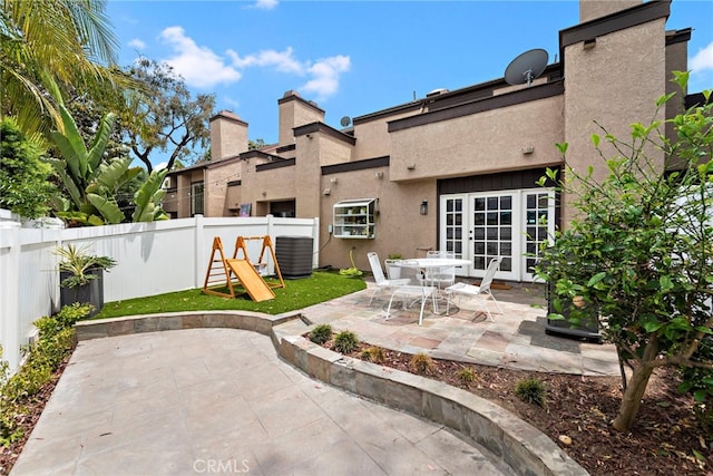 917 Hyde Ct, Costa Mesa, CA 92626 - view of patio with french doors