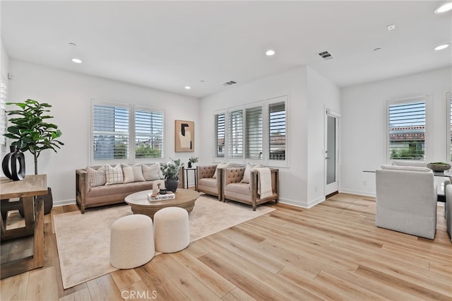536 Caleigh Ln, Costa Mesa, CA 92627 - living area with light wood-type flooring, recessed lighting, and baseboards