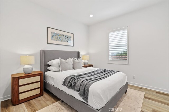 536 Caleigh Ln, Costa Mesa, CA 92627 - bedroom with wood finished floors, baseboards, and recessed lighting
