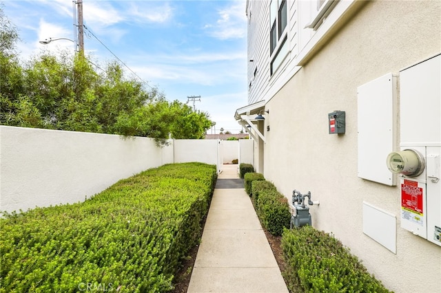 536 Caleigh Ln, Costa Mesa, CA 92627 - view of fenced backyard