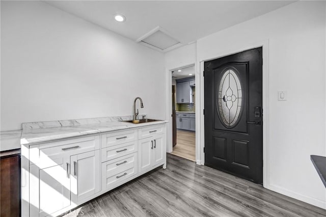 210 Amabel St, Los Angeles, CA 90065 - entrance foyer featuring light wood-type flooring and recessed lighting