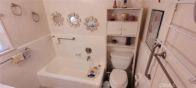 1623 S Sycamore Ave, Los Angeles, CA 90019 - full bathroom with toilet