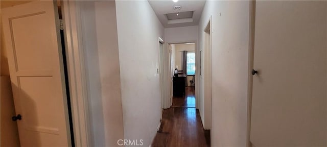 1623 S Sycamore Ave, Los Angeles, CA 90019 - corridor featuring wood finished floors