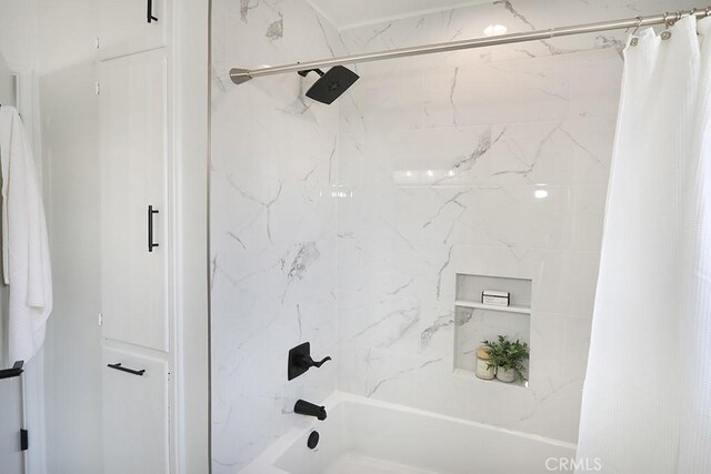 9864 Van Ruiten St, Bellflower, CA 90706 - bathroom with shower / tub combo with curtain
