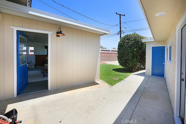 9864 Van Ruiten St, Bellflower, CA 90706 - view of patio