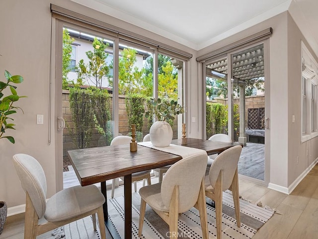 159 Frazier, Irvine, CA 92620 - sunroom / solarium with healthy amount of natural light